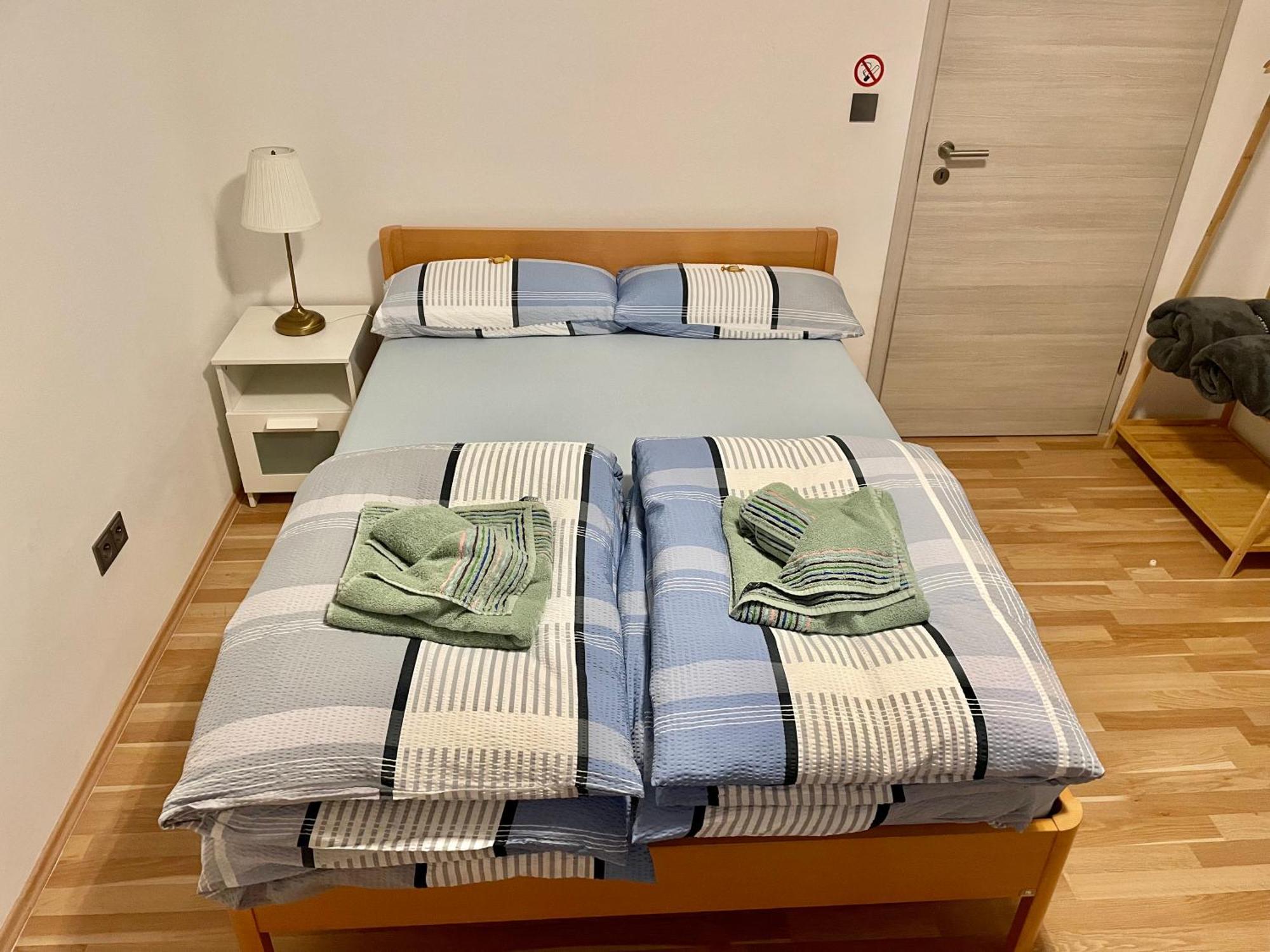 Casa Giulia 2 Zimmer Nahe Giessen, Kueche, Bad, Wlan, Parkplatz Krofdorf-Gleiberg Eksteriør billede